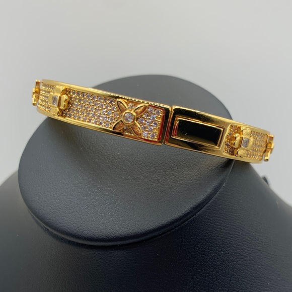 Gold-tone heritage bloom Kate Spade bangle - Picture 5 of 6